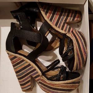 Currently looking for these in a size 6.5